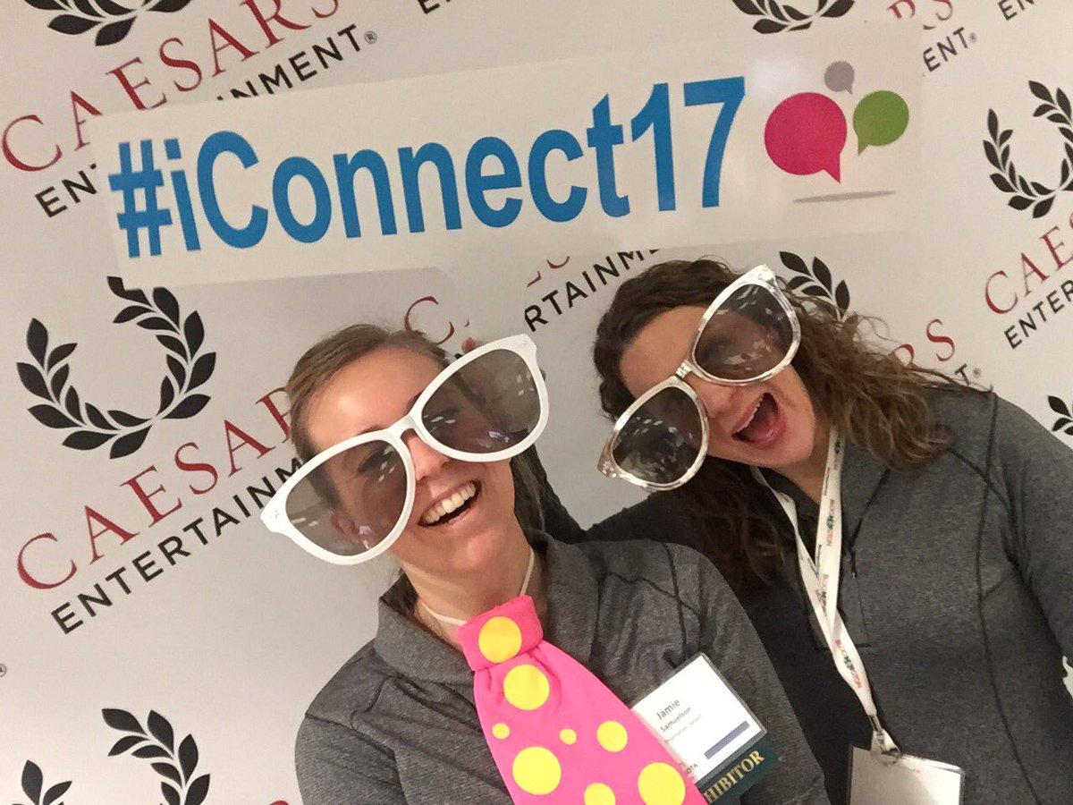 PromotionSelect's tweet image. Amy &amp;amp; Jamie embraced the power of fun at @CaesarsEnt&apos;s Selfie Station yesterday! #FlashbackFriday #iConnect17 @MPIMN