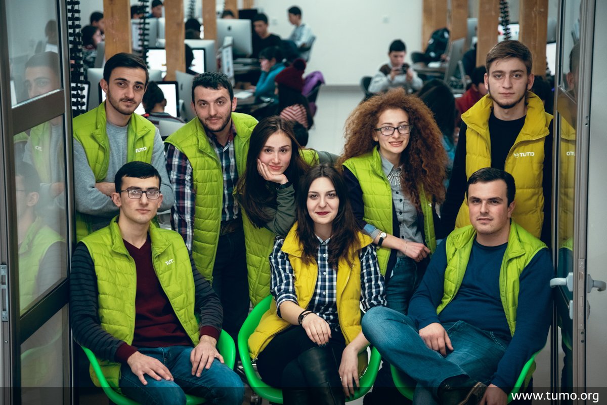 C43AdUIWEAAlM7r.jpg:large