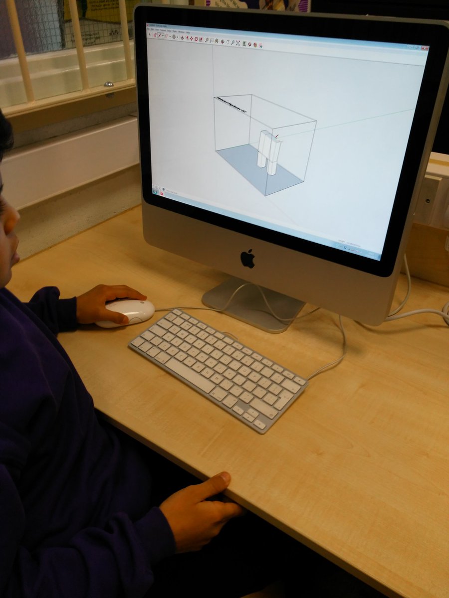 Mr_Tr1g's tweet photo. Year 5 @KingsleyLpool are designing Minecraft characters today #3Dprinting https://t.co/kBTGENex5O