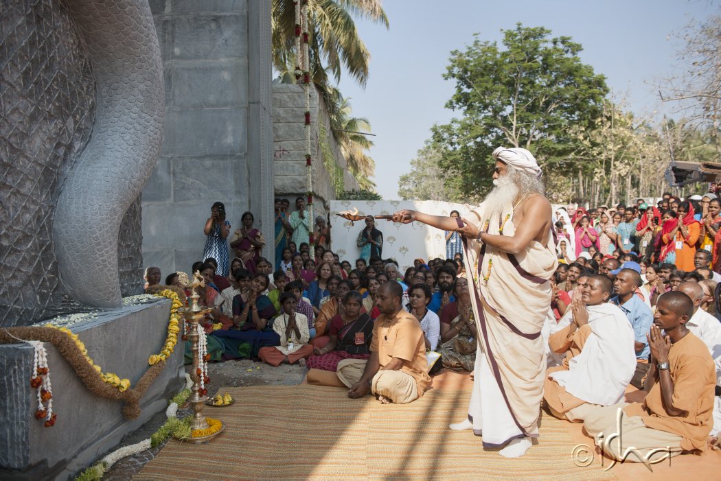 isha yoga dress online
