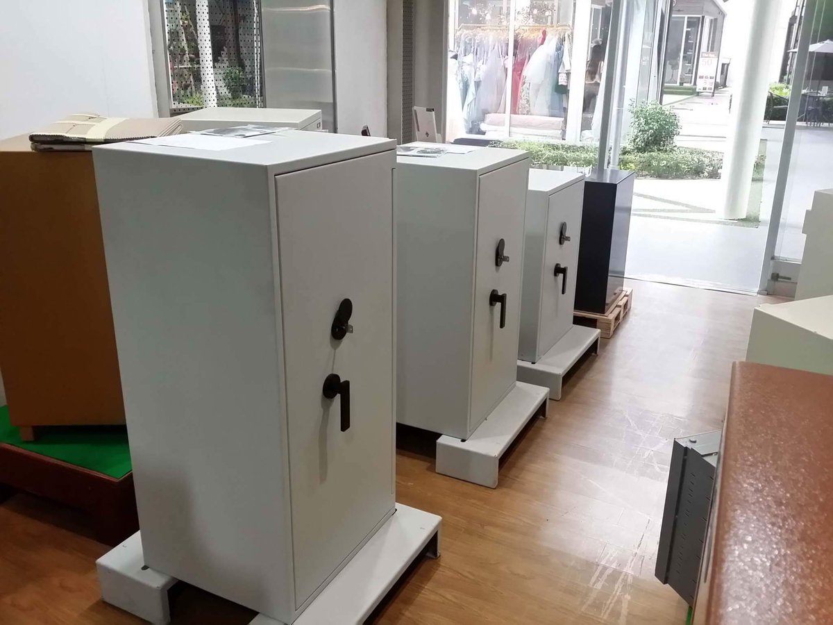 AsiaCashMS's tweet photo. If size matters, we have you covered.
#safes #goldbullion #rolexwatches #highsecurity #AsiaCashMS https://t.co/c2Jcr3XGmD