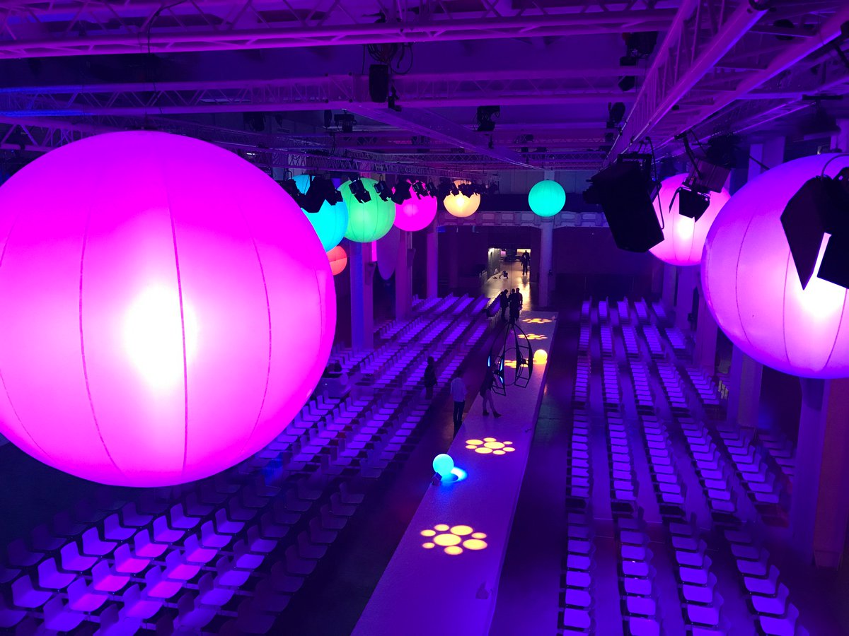 NBProd's tweet photo. #ohyesgroup #lasucriere #lyon #boehringer #merial #newbeatprod 
Convention @boehringerus à La Sucrière - Lyon avec l'agence @OhYesGroup https://t.co/F7Zo5EylJY