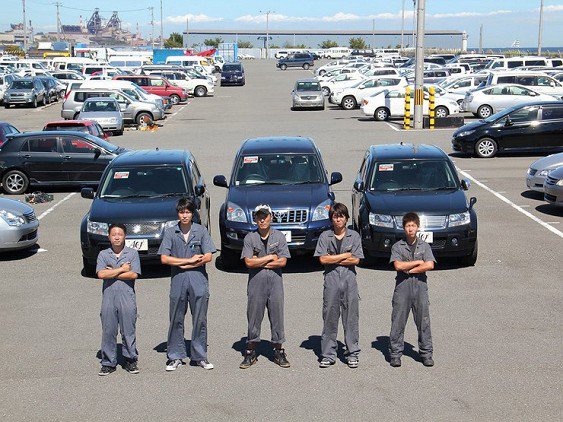 рынок автомобилей в японии. аукцион машин. автомобили японцы. аукцион японских автомобилей. тойота с японии с аукциона.