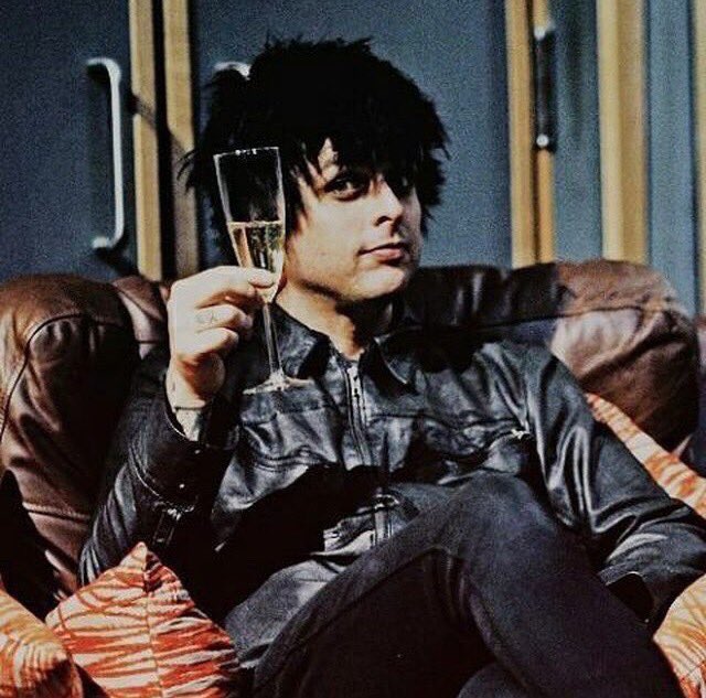 Happy 45th Birthday Billie Joe Armstrong!!! You lil ball of punk   