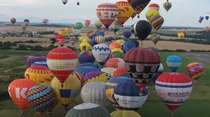 Er komen weer mooie ballon-evenementen aan.
Warm aanbevolen:

Rouveen 30 juni
Joure 26-30 Juli
Barneveld 16-19 aug
Meerstad 1-2 Sept.
