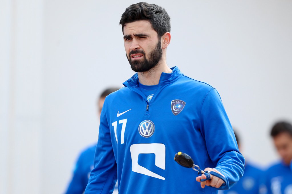 Alhilal_FC's tweet photo. أدى سالم الدوسري ومجاهد المنيع صباح اليوم برنامجيهما التأهيليين، في حين يواصل فريق #الهلال الأول لكرة القدم الساعة الـ٤ من عصر الغد تدريباته https://t.co/hHpdcKGHB6
