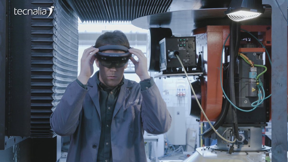 Video- AR as a driver in real #industry40 #SmartManufacturing youtube.com/watch?v=efMIVa… w/ <a href="/HoloLens/">Microsoft HoloLens</a> #madewithunity -<a href="/RickKing16/">Rick King</a> <a href="/Sanemavcil/">Sanem Avcil 🚀 Blockchain</a>