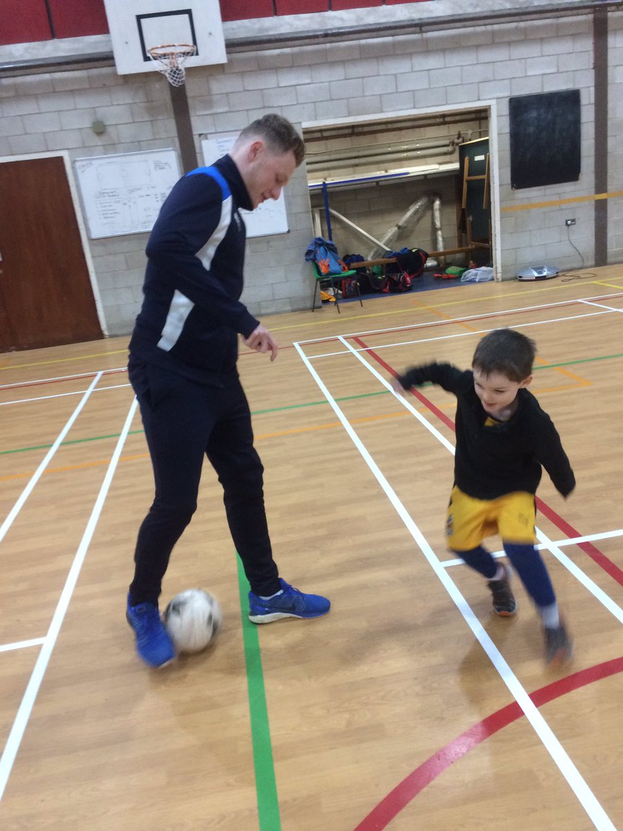 CUCoachRogan's tweet photo. Its been a fantastic day here at BOTTISHAM SOCCER SCHOOL ⚽️ BIG thank you to George Maris, David Gregory and Scott Wharton for joining us!👏🏼 https://t.co/LawnoCzvbd