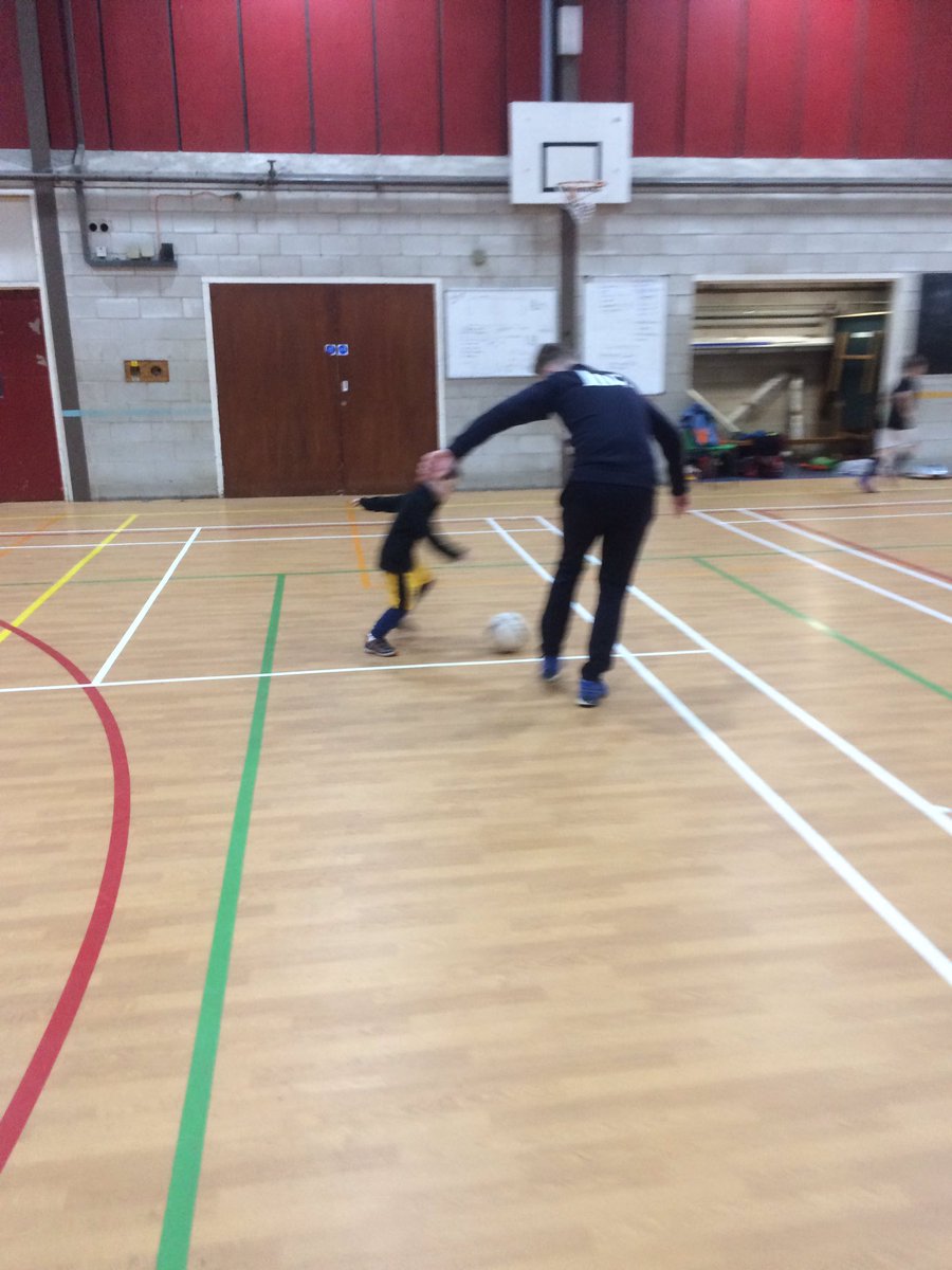 CUCoachRogan's tweet photo. Laurie looks to escape George Maris in his 1v1 battle🔥 https://t.co/0TW7VwvLRw