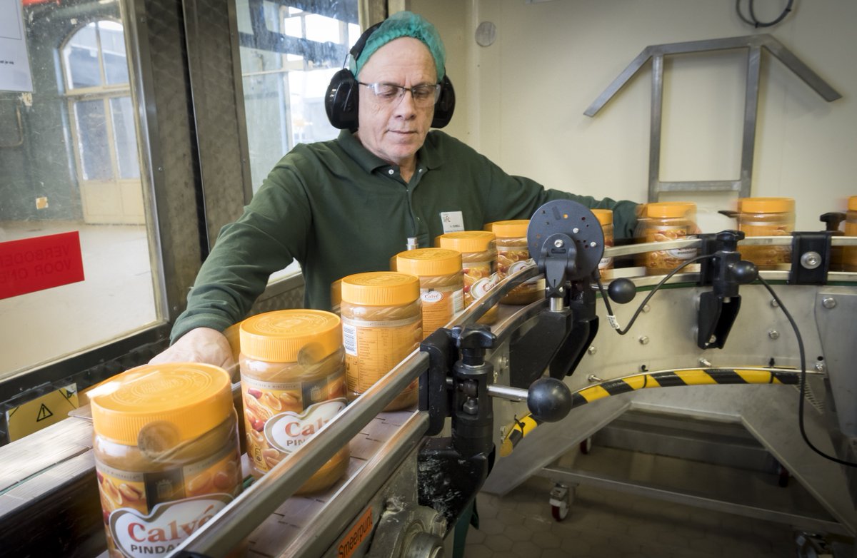 Kraft Heinz wil fuseren met Unilever. Aandeel Unilever schiet omhoog rtlz.nl/business/bedri…