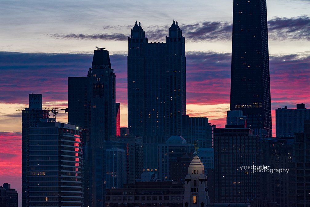 Finally Friday.  Today's Sunrise on Chicago's Gold Coast.  #weather #news #Chicago