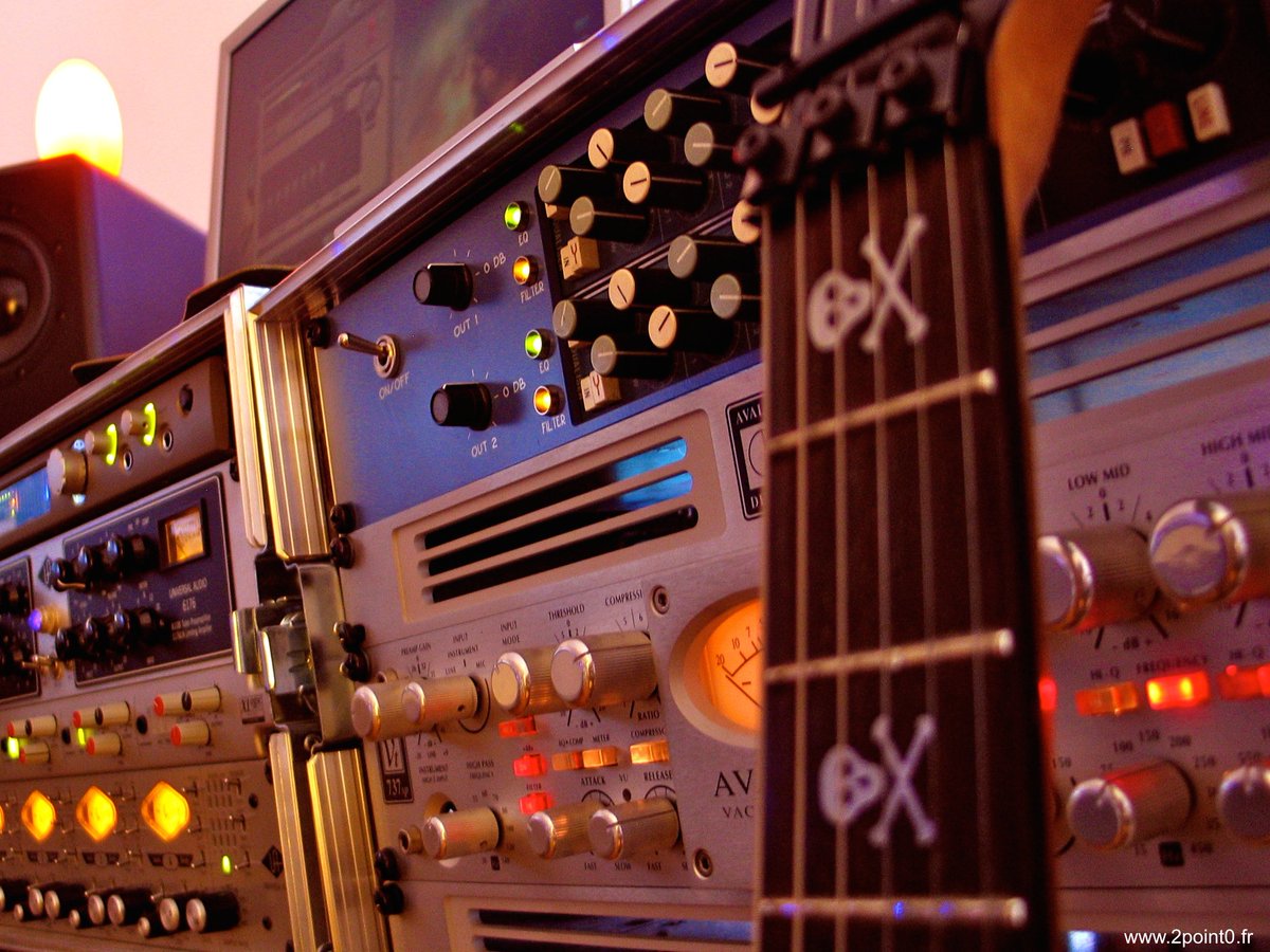 Studio_2point0's tweet photo. Rock'n'Roll Today! #rec #mix #studio https://t.co/Ii6RpyqKZV