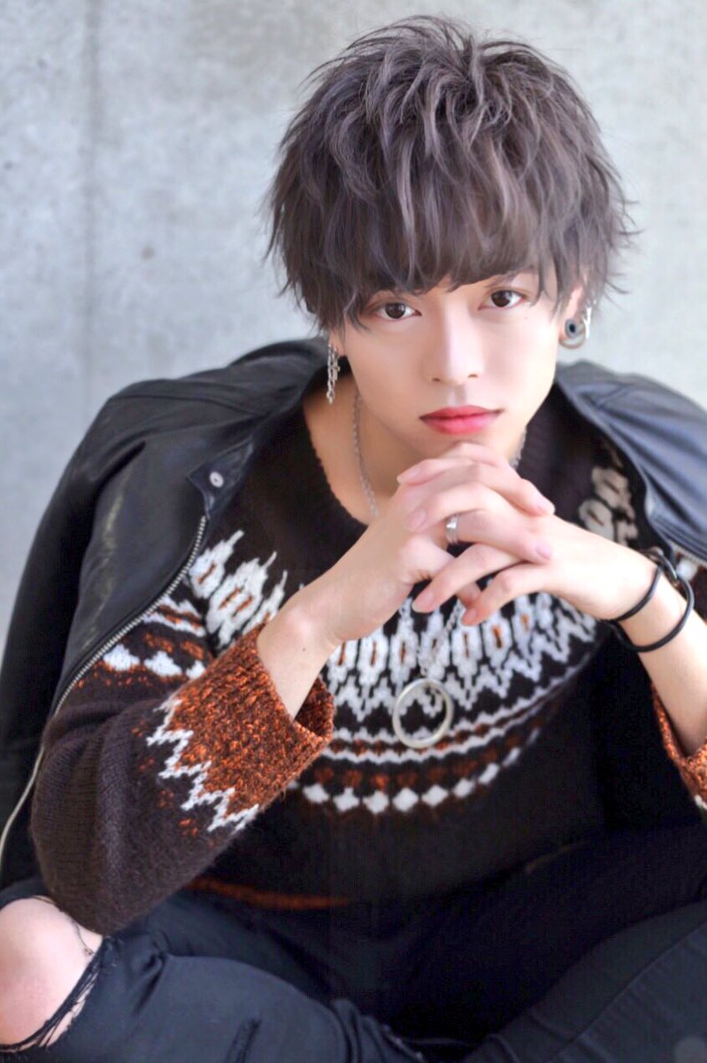 piipoxxx's tweet photo. 『超！超！超拡散希望！』

piipo'sみんなの力合わせて僕をGemstoneで1位にしてください🙇💕

去年夏に同じ企画あった時惜しくも2位だったのちょー悔しかったから今回は1位になりたい(T ^ T)

拡散お願いします👻❤️

#Gemstone
#選抜メンバー戦
#RT https://t.co/ciMEfbz1Hz