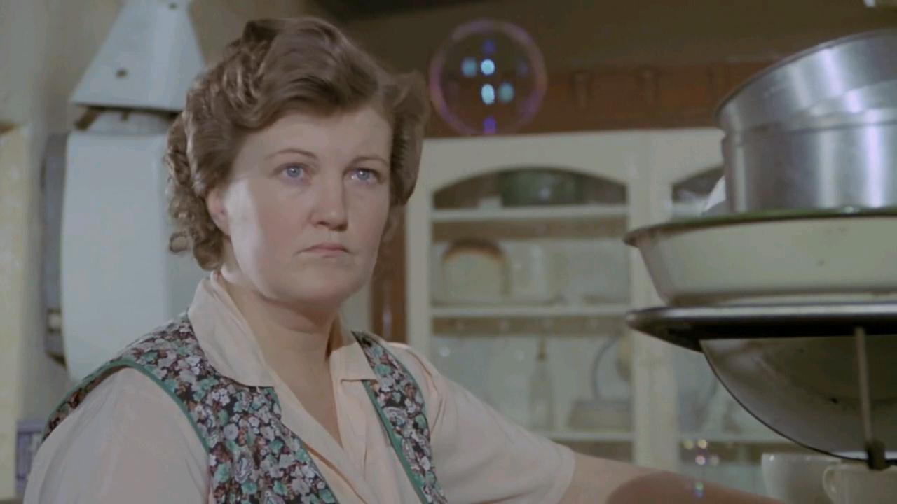 Happy birthday to a warm, wonderful actress, Oscar-winner Brenda Fricker! 