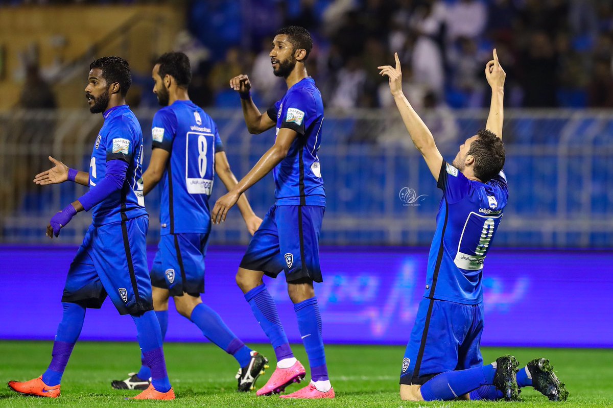 هيا كذا .. صدارة ومطر وهلال 💙 ( التغطية كاملة ) 
imgur.com/a/AqFpo
#الهلال #صدارة_بس #الهلال_الخليج