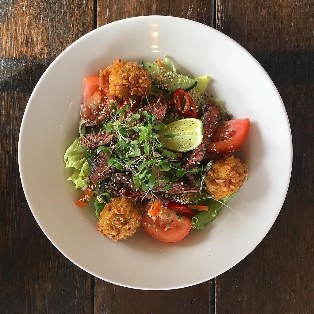 strongadolfos's tweet photo. On today's specials board ⚡️Thai Beef Salad with Peanut and Rice balls ⚡️#strongadolfos #cornwall #salad #asiancook… https://t.co/USb42d3Ppw