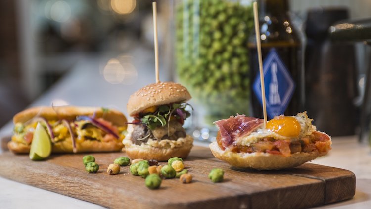 MadridInBlog's tweet image. De pinchos en @Babelia_cafe, en el barrio de Salamanca granvidamadrid.com/?p=5033