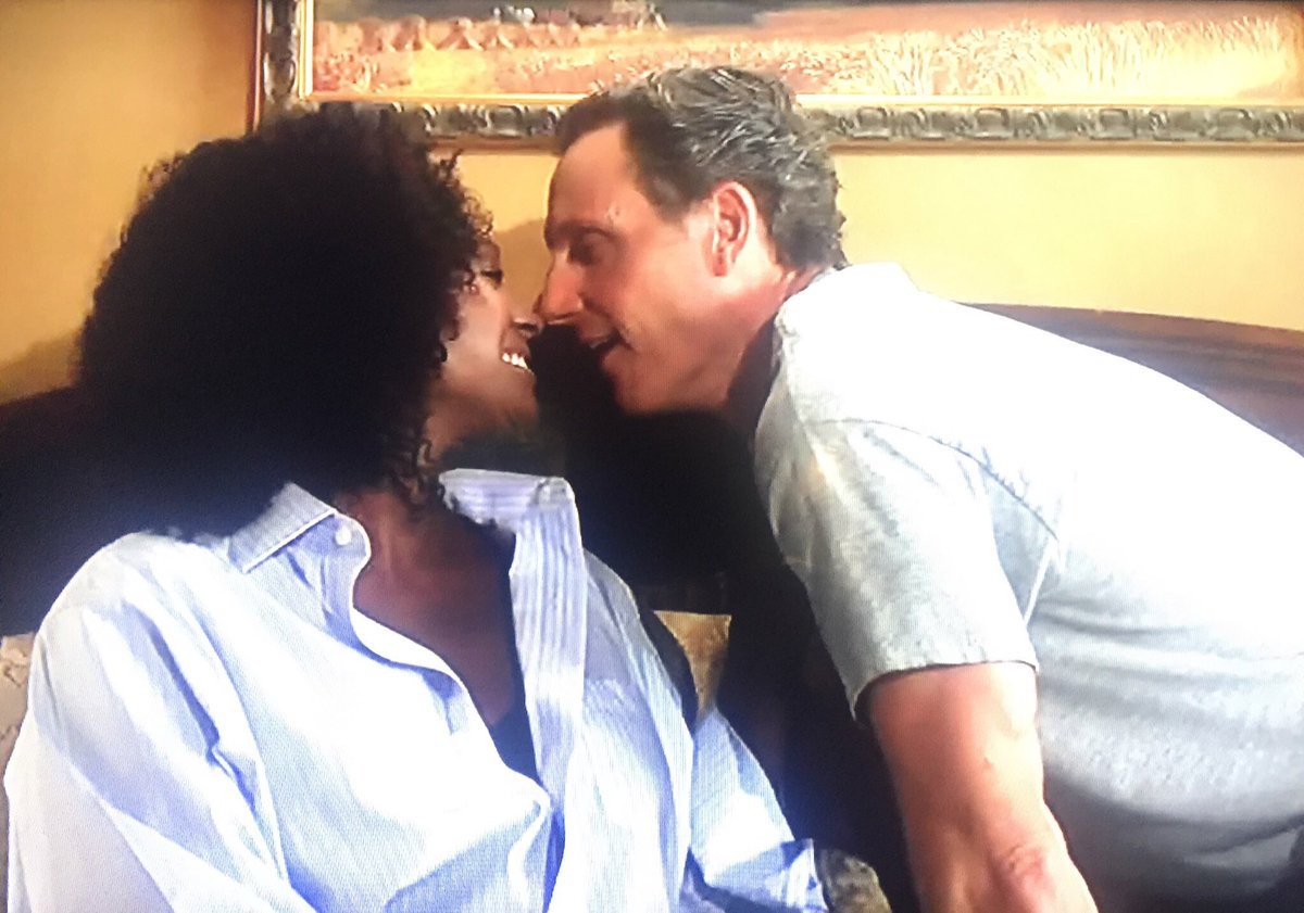 KrakinTV's tweet photo. @ScandalMistress just for you 😎😎 https://t.co/tGVs9MRkNR