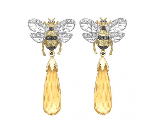 Style yourself in sculptural jewels with an in-store and online credit to <a href="/Theo_Fennell/">Utopia Avatars</a> - bit.ly/2kwR8VC