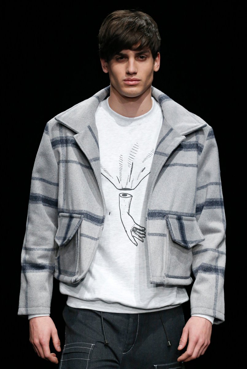 danielrosa_es's tweet photo. Look# 13 Gerard Sabé
#Isolation #080bcnfashion #fashion #design #DANIELROSAes https://t.co/VYyTijHTHG
