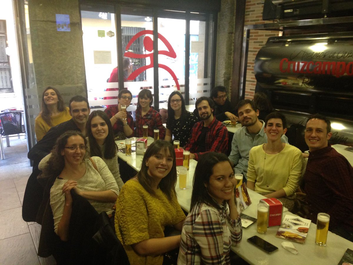 evaryss's tweet photo. Curso PHP #empleodigial!!! @angelma83 @LaurieAdrover @Lorena_lgp @62horas @_Tatianium @bvalenciasaiz @cisaweb @vmalvarez1980 @_TIRURIRU_ https://t.co/PFHLxP61PI