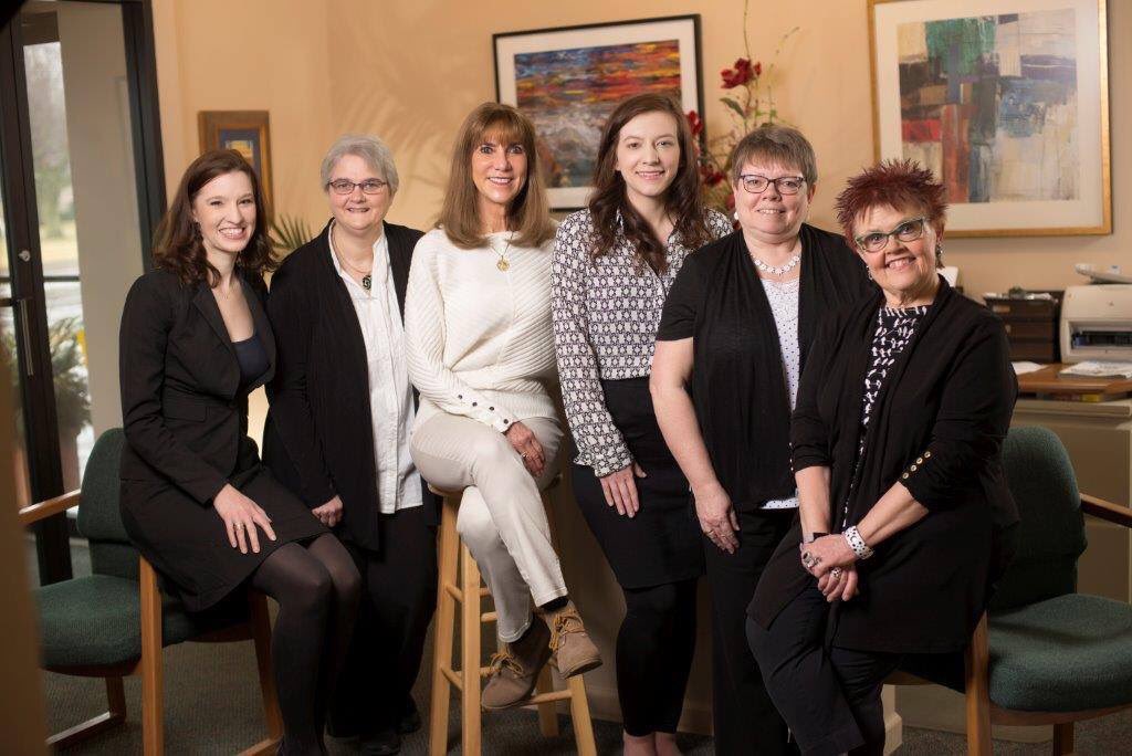 PattonInsures's tweet photo. New photo of the Patton staff 2017!   Wonderful agents and the best Customer service- Photo by David Herbert-Muncie Fine Protraits #awesome https://t.co/r56l4c4Mty
