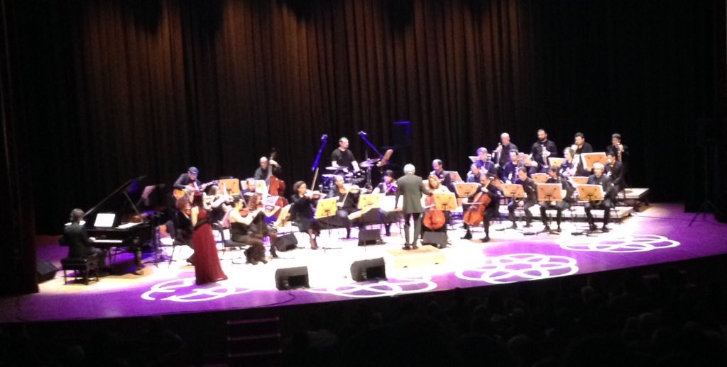 Bu akşam <a href="/MeltemEgeCaz/">Meltem Ege</a>'nin sıcak, usta, coşkulu sesi, <a href="/nailyavuzoglu/">Nail Yavuzoğlu</a>'nun yönetimiyle sımsıcak bir <a href="/CRRConcertHall/">CRR Konser Salonu</a> caz şubatı gecesi oldu!