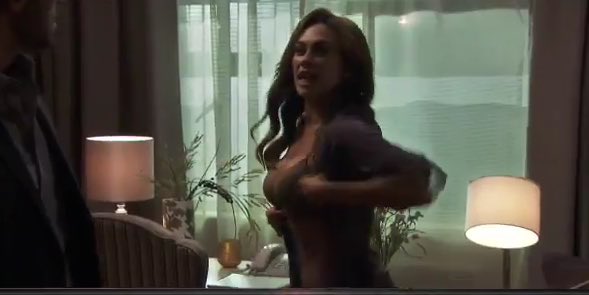 VeruuMndz's tweet photo. Tomémonos unos minutos para comprender la perfección anatómica de @aracelyarambula. El abdomen por favaaarts😐💅🏻💅🏻 #LaDoña #LaCuerpa #Okeey💀💕 https://t.co/XAn0fhUeBl