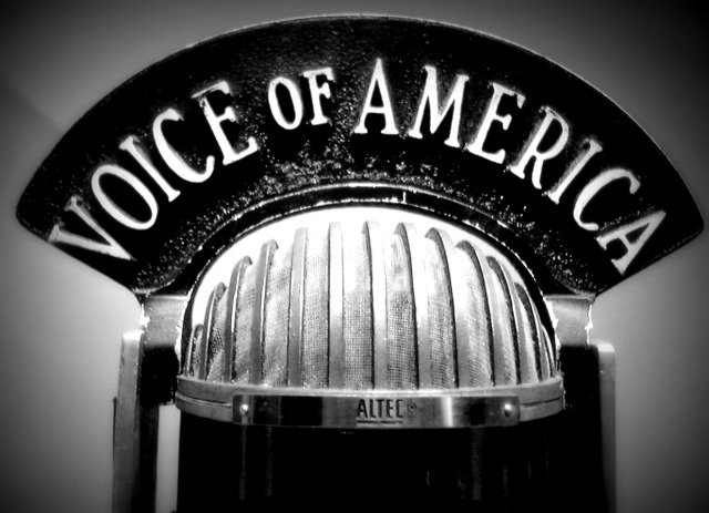 SpiesVespers's tweet photo. OTD Feb 17, 1947 #Voice_of_America makes 1st broadcast to #USSR. Includes #Cole_Porter's Night and Day. Attempts soon made to jam broadcasts https://t.co/8ZM6TmzdcG