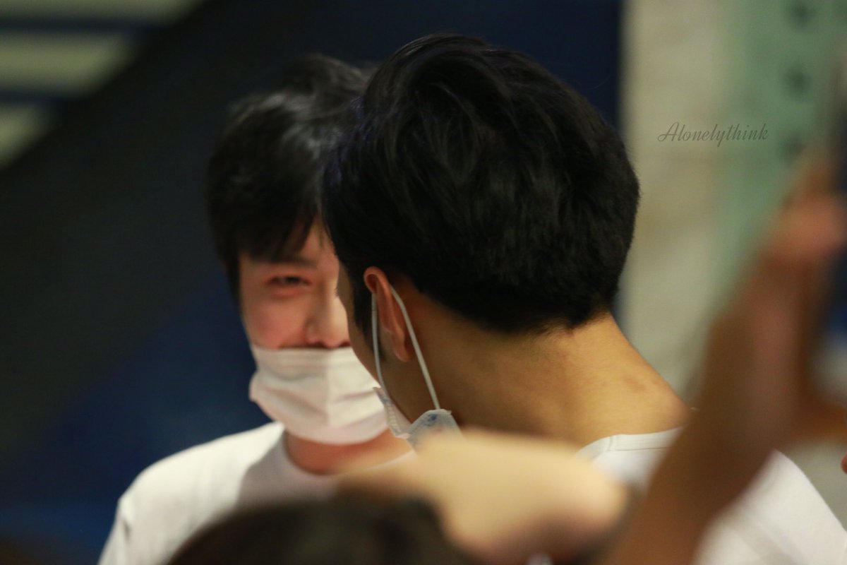 𝒜𝓁𝑜𝓃𝑒𝓁𝓎𝓉𝒽𝒾𝓃𝓀 tweet media