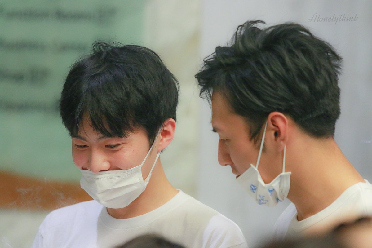 𝒜𝓁𝑜𝓃𝑒𝓁𝓎𝓉𝒽𝒾𝓃𝓀 tweet media