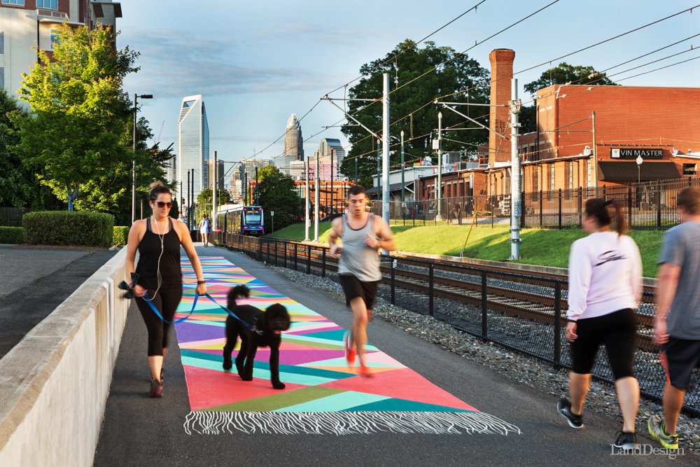LandDesignInc's tweet photo. #RunWithLD at the @DallasCFA #FFF5K tmrw! Fact: Running OUTSIDE at the same pace as on a treadmill burns MORE calorie due to air resistance https://t.co/fxsGexal9z