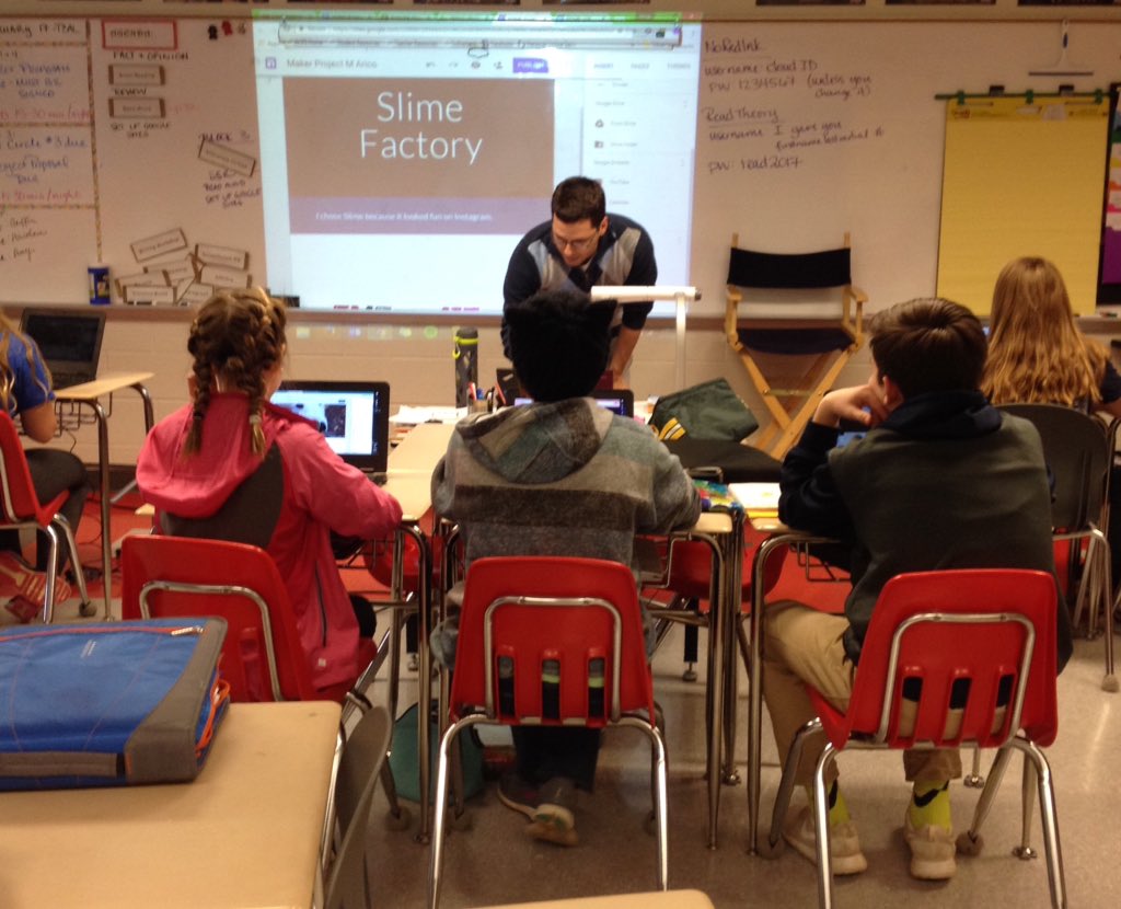 VanArico's tweet image. Setting up our Google sites with @AdamSeipel #makerproject