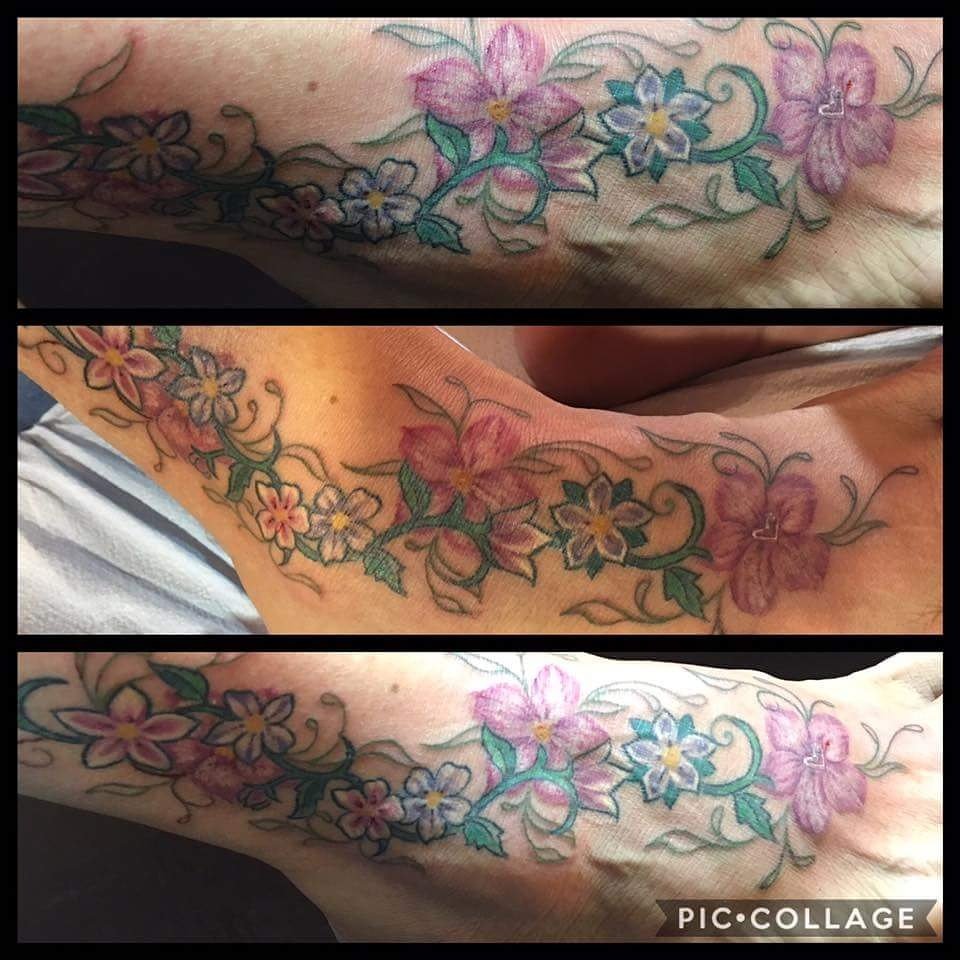 SoCalTattoo's tweet photo. By Terri Morgan! Schedule your next appointment or free art consult.: (310)519-8282.

#socaltattoo #tattoo #nofilter #flowers #color #vines https://t.co/zDfxjLjLFA