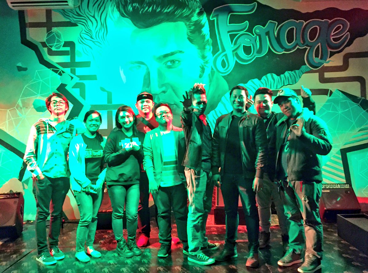 magicmanilaph's tweet photo. It was an amazing night with @bobphmusic https://t.co/24wxiYBQrE