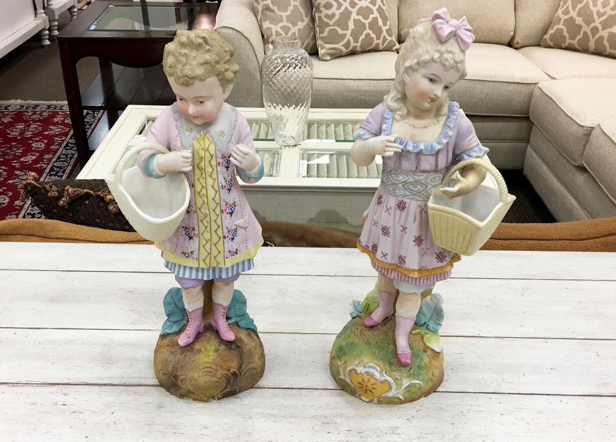 ChicSimpleShop's tweet photo. Girl and boy ceramic figures with baskets - $45/ea #furniturestore #philly #interiordesign #figurines #ceramics https://t.co/OMF9p2hsdT