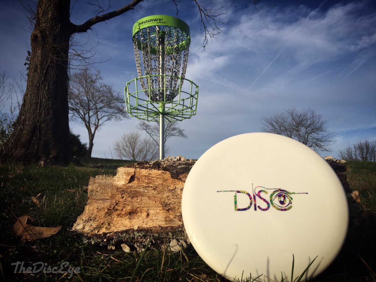 TheDiscEye's tweet image. Disc golf combines three of my favorite things: 1-nature, 2-sport, 3-fellowship!  Why do you love disc golf?  #discgolf #pdga #thedisceye