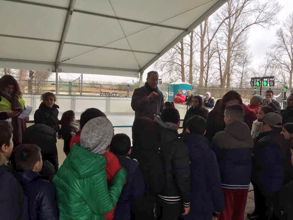 #Poelenburg on Ice start nu! Van 17 feb tot 3 maart. Opening door <a href="/DickEmmer/">Dick Emmer</a>