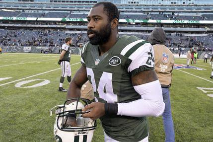 ABC7_Sports's tweet photo. Jets' Darrelle Revis charged after fight in Pittsburgh last weekend. https://t.co/PWCghjRmqU https://t.co/yrMgcjzlvV