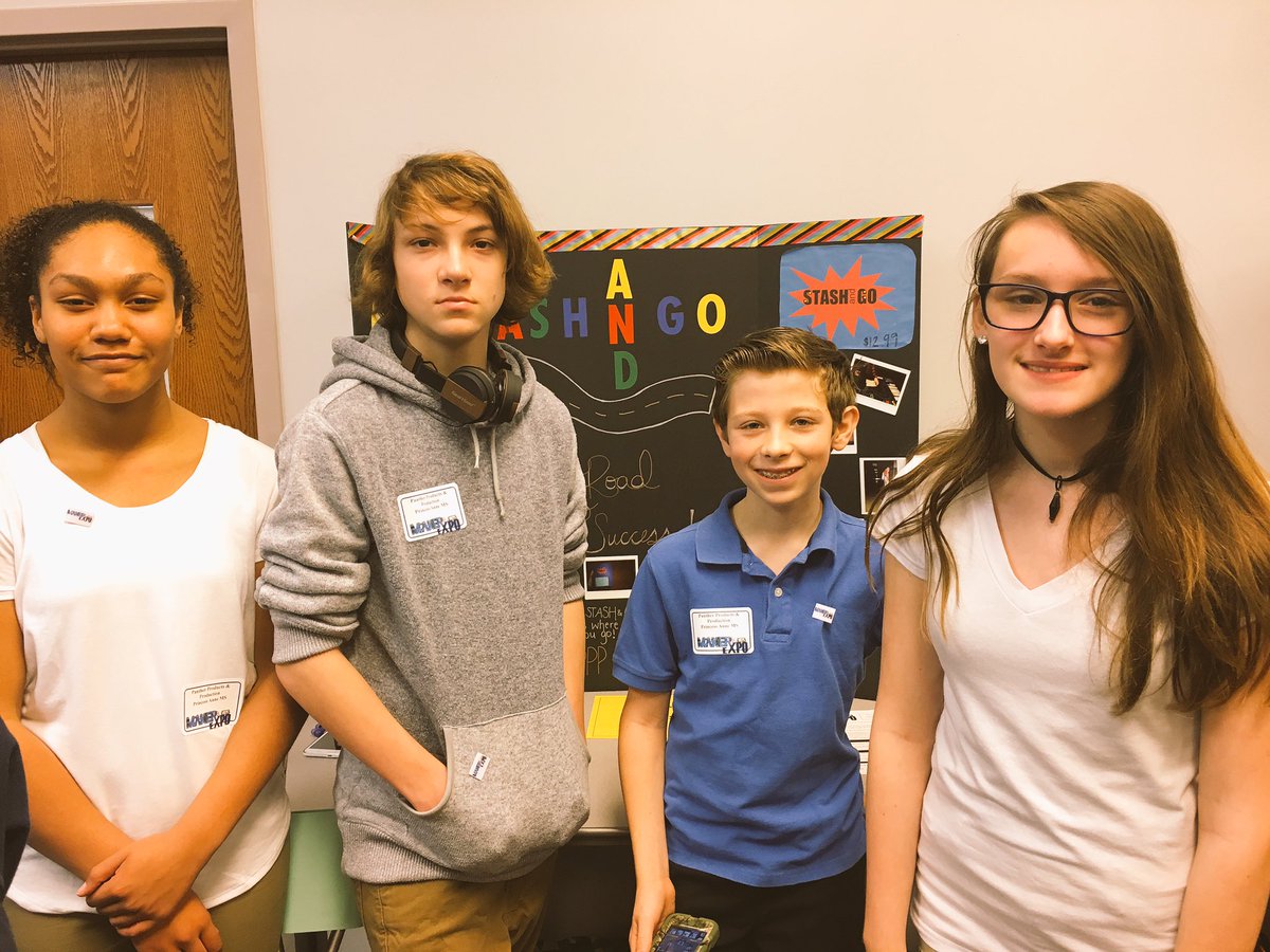 AMOclarity's tweet photo. PAMS students of all grade levels representing @PAMSPanthers at #VBMakerExpo with our unique product invention, the #StashAndGo ! https://t.co/Y0ffuoV3XC