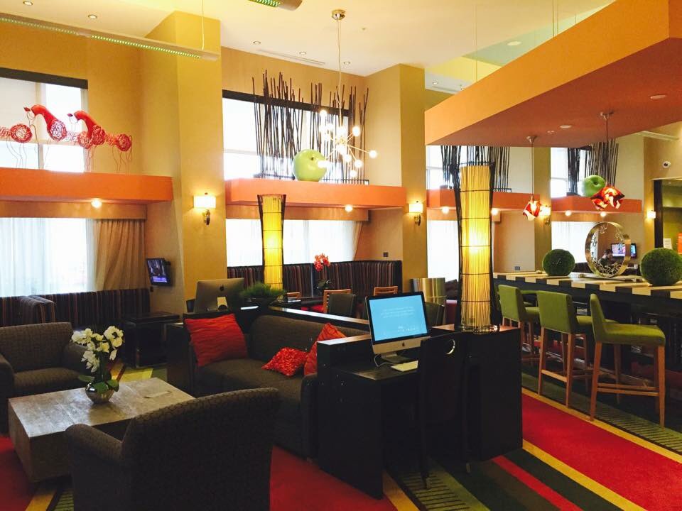 UltdPossCo's tweet photo. Loving the look &amp; feel of this main social lounge area that @HiltonHotels have incorporated in their hotels. 
#womeninmeetings #hilton https://t.co/ES11KIQ5q0
