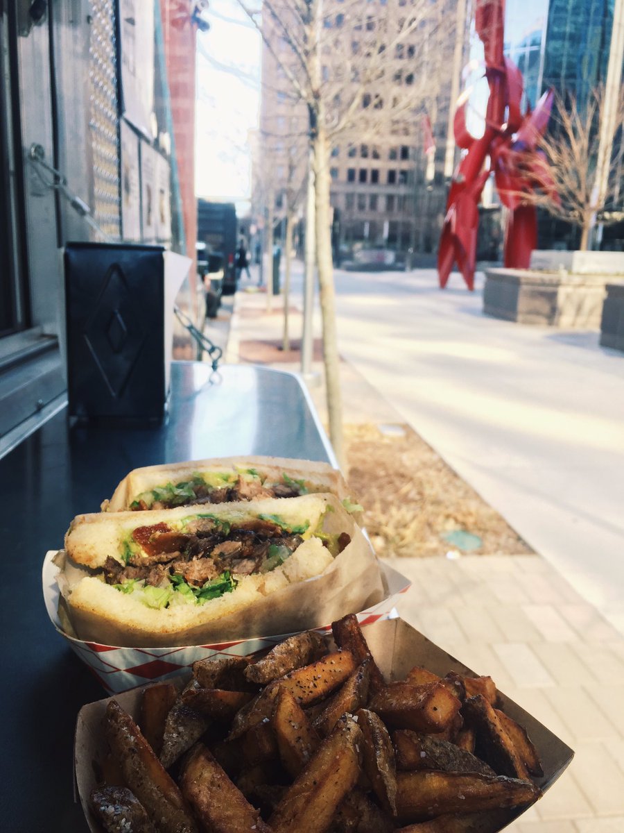 piledhighokc's tweet photo. Leadership Square downtown OKC today (2/17)!!!! 9a-2p for breakfast and lunch! Hope to see you &amp; happy Friday!!! #piledhighokc https://t.co/kIeuRegVnJ