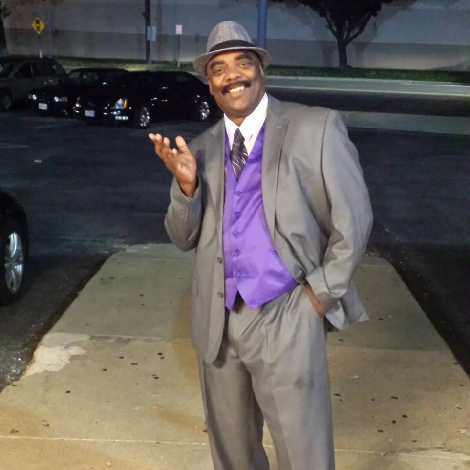 DC_CSOSA's tweet photo. Let's celebrate Rickey's growth from incarceration to a mentor using his Choices 3-R ology method #ReentryReflection https://t.co/f59y1HkQIj https://t.co/S3YSsFANsH