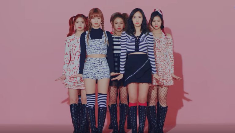 Soompi Watch Twice Looks Super Adorable In Stop Motion Mv Teaser For Knock Knock T Co Tr8y3tmeib