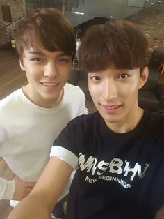 vernon_17s's tweet photo. Pre-Debut -> Adore U -> Manse -> Pretty U
♥♥♥
#Happy_DK_VERNON_Day 
#소중한_한솔이와_석민이의_생일을_축하해
Cr: tagged https://t.co/y9O7MJpRA3