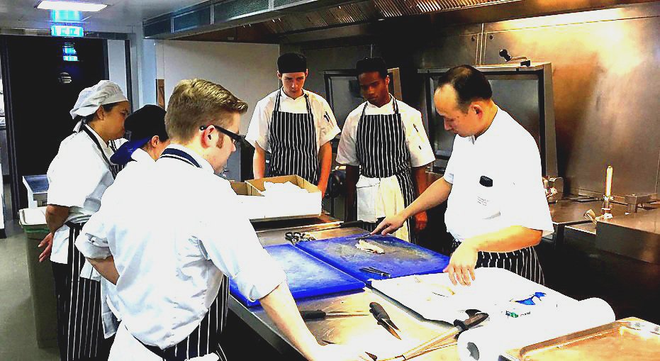 RLLCareers's tweet photo. Some of our Apprentice Chefs in action learning how to prep fish with our Executive Sous Chef Chanbong! @lancasterlondon  @Chefben1975 https://t.co/FL4nklG4Va