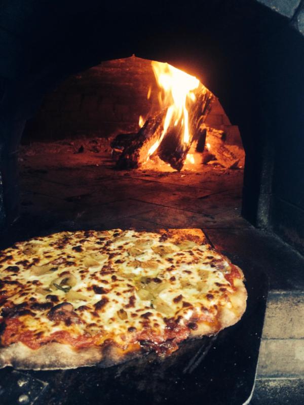 mdancerwinery's tweet image. Sat Feb 18 is National Wine Drinking Day so we are celebrating with Extended Hours Sat !!! conta.cc/2loSKjK