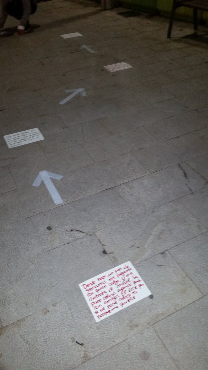 DOesteVLC's tweet photo. Ahir vam fer un recorregut per denunciar la violència masclista. #LAmorRomanticMata Ens volem vives!!!! https://t.co/gF7ZlbYuOS