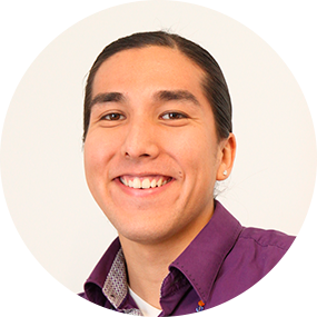 OntUniv's tweet photo. #Aboriginal grads share how university helped them thrive &amp; take their #futurefurther in 13 inspiring videos https://t.co/AytZ2cYo7R #cdnpse https://t.co/LgzuNPV2Mp