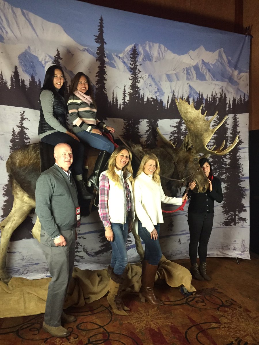 SMPS_LA's tweet photo. Some of our chapter members enjoying the local wildlife at @SMPSTheWave! https://t.co/nenrOnV6Nn